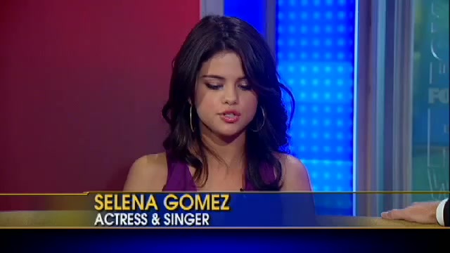 Selena Gomez Talks Bieber_ Growing Up 473