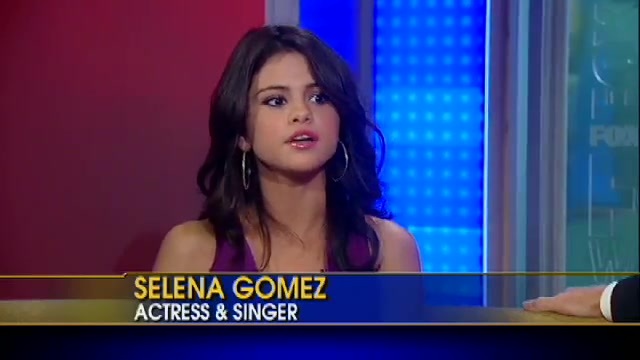 Selena Gomez Talks Bieber_ Growing Up 482
