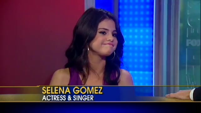 Selena Gomez Talks Bieber_ Growing Up 488