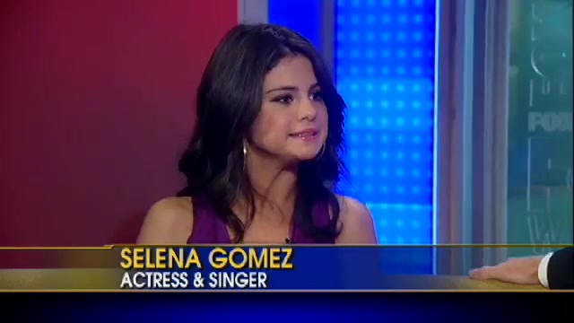 Selena Gomez Talks Bieber_ Growing Up 489