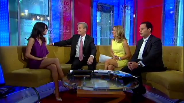 Selena Gomez Talks Bieber_ Growing Up 492