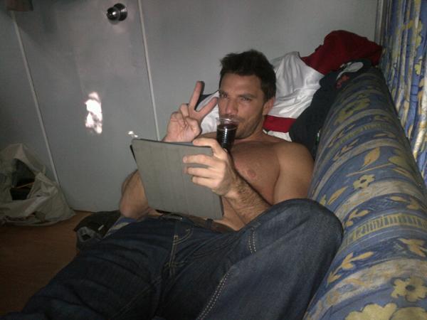 385491_10150520442307170_192700877169_8880709_1598512318_n - Julian Gil