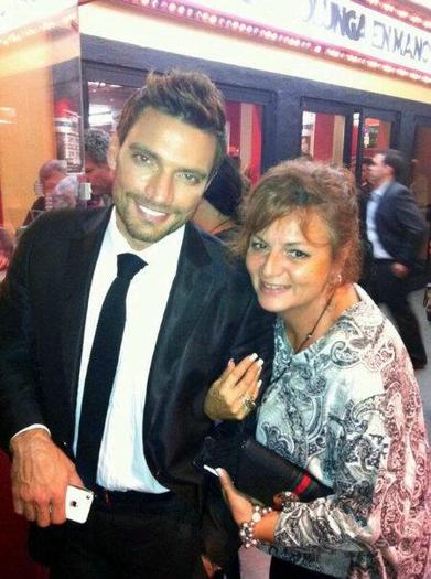 386464_10150407152207170_192700877169_8467395_1917987286_n - Julian Gil