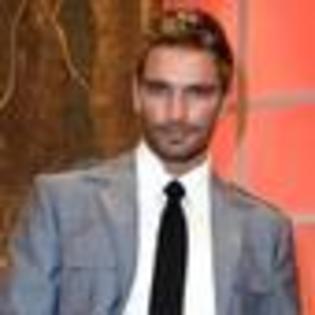 julian-gil-807998l-thumbnail_gallery - Julian Gil