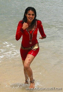 NEHA JHULKA, NEHA JHULKA WET, NEHA JHULKA IN RED DRESS, NEHA JHULKA IN BEACH (7)