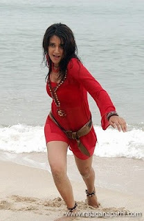 NEHA JHULKA, NEHA JHULKA WET, NEHA JHULKA IN RED DRESS, NEHA JHULKA IN BEACH (14)