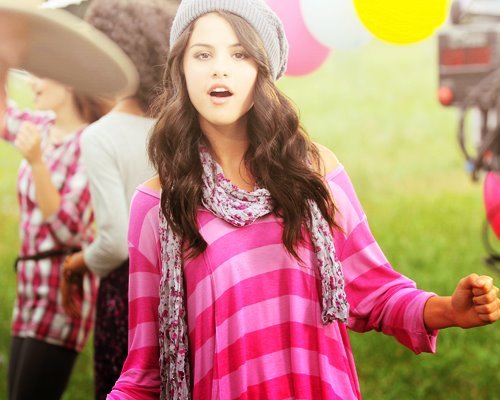 377465_282877341767942_119049044817440_695443_1198170464_n - 0                                  Aye - here Maffy_Unicorn