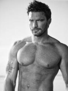 393833_350891411605099_301862973174610_1294762_699665821_a