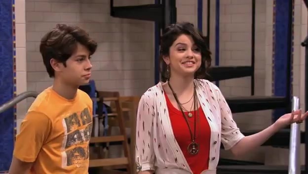 S03E12 086 - Dude Looks like Shakira