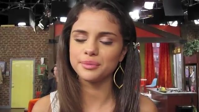 SELENA GOMEZ On The Last Day Of Shooting WIZARDS OF WAVERLY PLACE! 327 - SELENA GOMEZ On The Last Day Of Shooting WIZARDS OF WAVERLY PLACE