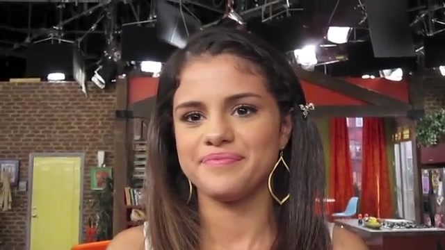 SELENA GOMEZ On The Last Day Of Shooting WIZARDS OF WAVERLY PLACE! 412