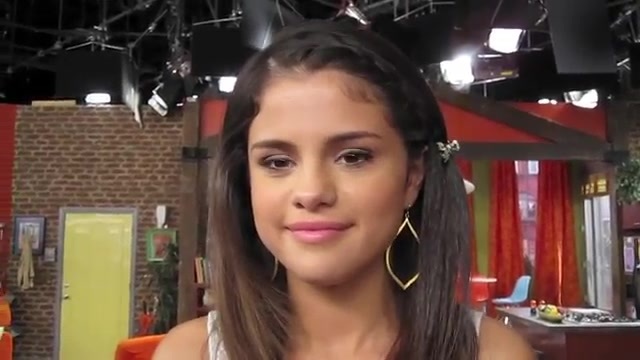 SELENA GOMEZ On The Last Day Of Shooting WIZARDS OF WAVERLY PLACE! 423