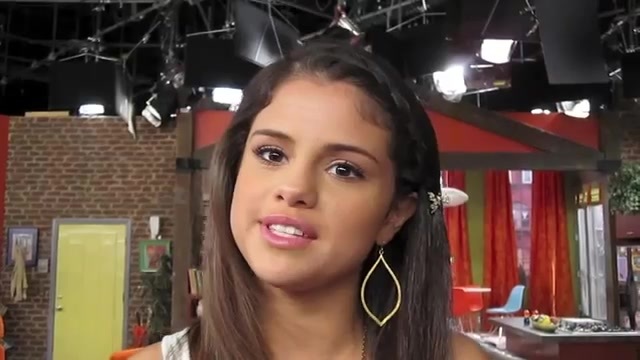 SELENA GOMEZ On The Last Day Of Shooting WIZARDS OF WAVERLY PLACE! 476