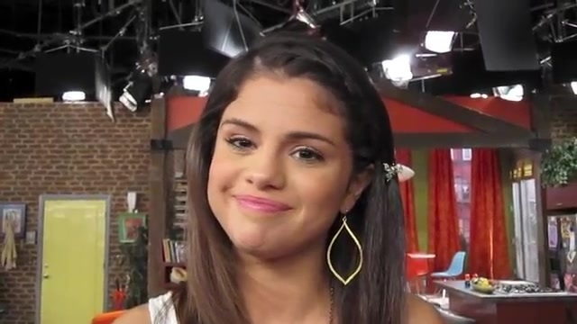 SELENA GOMEZ On The Last Day Of Shooting WIZARDS OF WAVERLY PLACE! 483