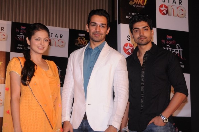 CAST-OF-GEET - Geet - Hui Sabse Parayi Launch Pictures