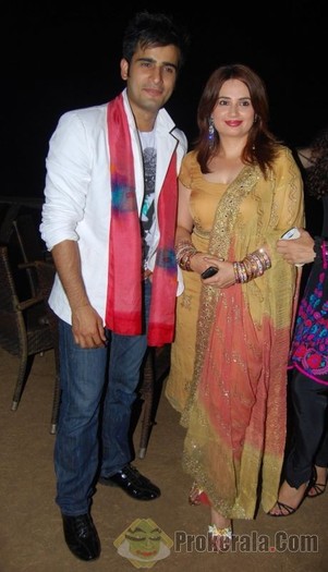 shalini-kapoor-and-karan-thacker-at-launch-of-10329