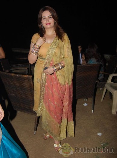 shalini-kapoor-at-launch-of-star-one-new-tv-10328