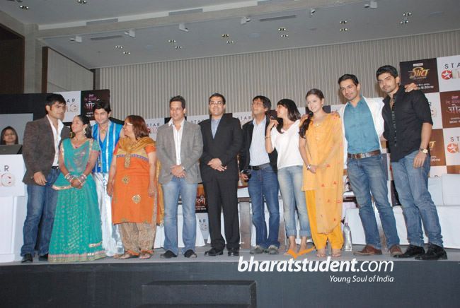 star-ones-geet-and-rang-badalti-odhni-serials-launch_021 - Geet - Hui Sabse Parayi Launch Pictures