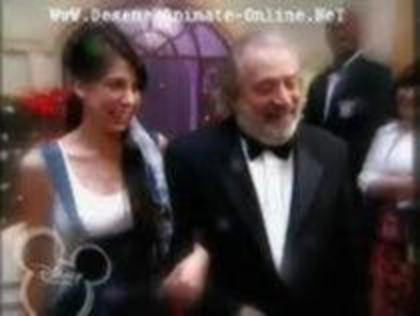 46959370_JSUSCDJOQ - episuadele lu nini pe disney channel