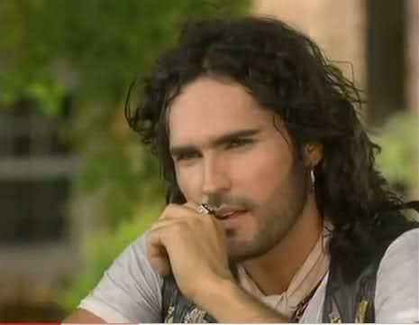 25rie8g - El fantasma de Elena