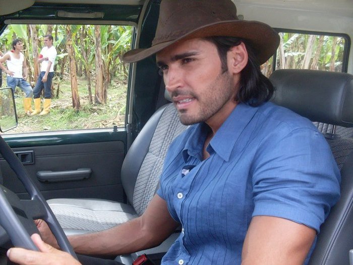 149096_104192109650440_100001789548289_31503_3393670_n - El fantasma de Elena