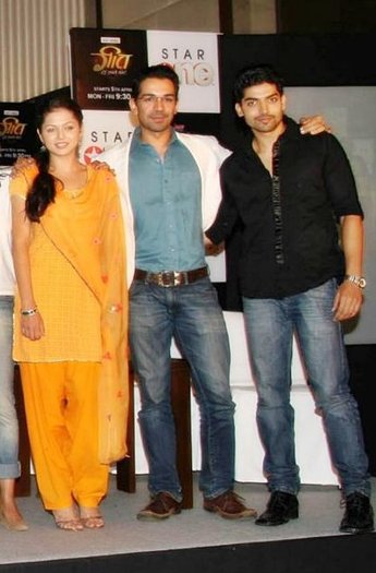 227388_193260607386385_117720784940368_493411_4878823_n