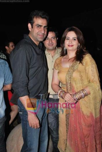 hpse_normal__319006412_at%20Geet%20and%20Odhani%20-%20Star%20One%20serials_s%20screening%20in%20Kino