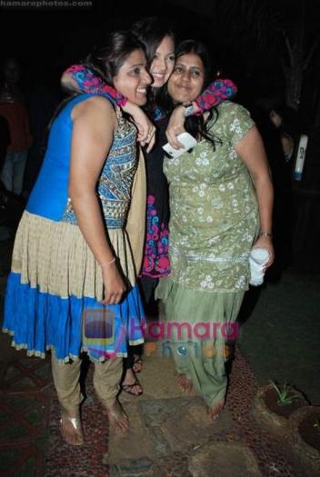 hpse_normal__3797226521_at%20Geet%20and%20Odhani%20-%20Star%20One%20serials_s%20screening%20in%20Kin