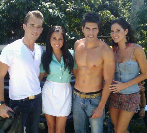 tumblrlb023mpejh1qalzpa