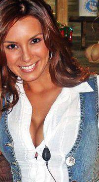 379459_287860694579559_122460837786213_1004593_612617708_n - Elizabeth Gutierrez
