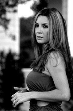 392865_297197670312528_122460837786213_1032734_611427987_n - Elizabeth Gutierrez