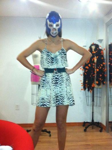 319286_268425486523080_122460837786213_934133_595645604_n