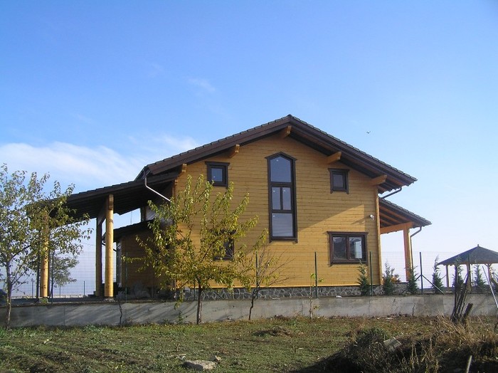 Casa Mihailesti - Case din lemn rectangular