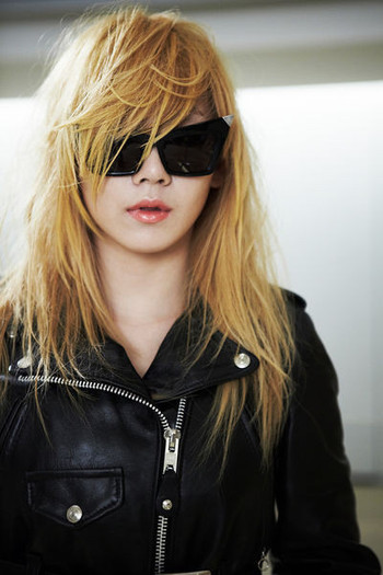 024632a84e6fd20eda4674f0b82e773c1293506724_full - 2ne1 korea 1