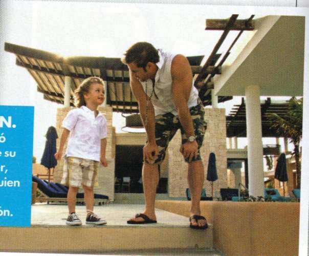 39988_145776175454679_122460837786213_287551_2328986_n - Elizabeth Gutierrez