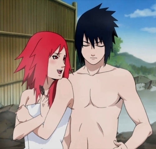 Si mereu flirteaza cu Sasuke!!! Asta e unicul lucru care il face!!!!