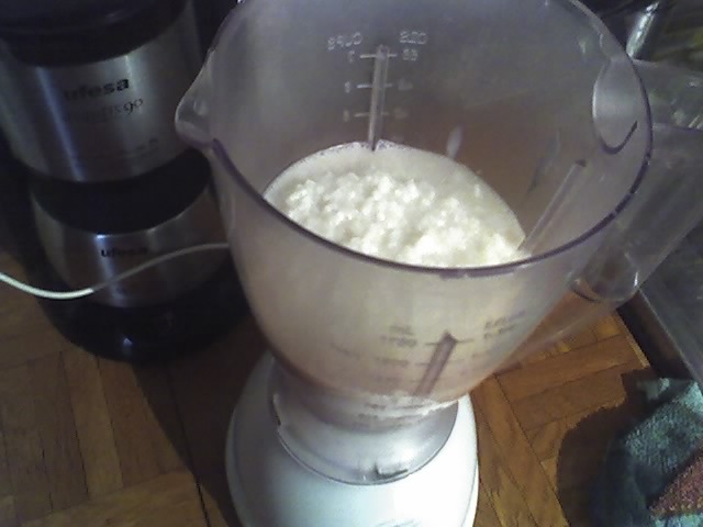 24-02-12_1015/orezul fiert si laptele in blender - PREPARATE DE POST