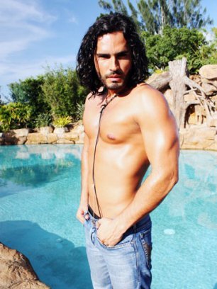 34427_136365273078132_121732754541384_178602_511084_n - Fabian Rios