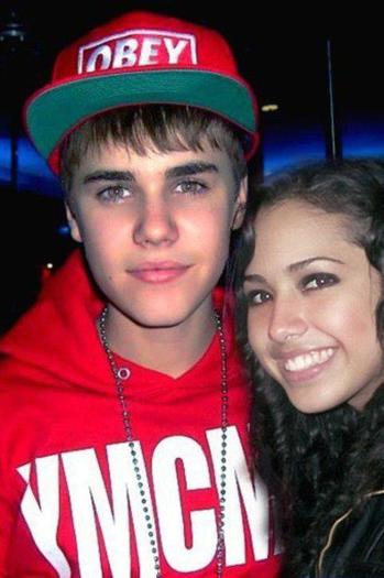 379453_117215208395064_100003197578145_92900_1964534955_n - jasmine V 2