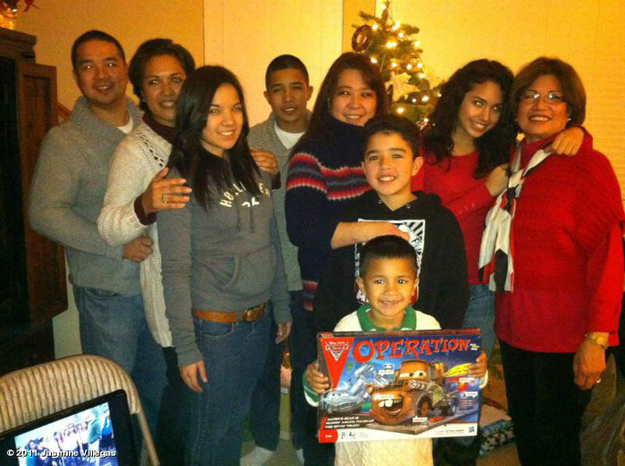 381262_127895183993733_100003197578145_133596_222014978_n - jasmine V 2