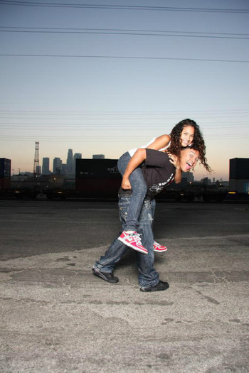 383191_117223941727524_100003197578145_93004_484278786_n - jasmine V 2