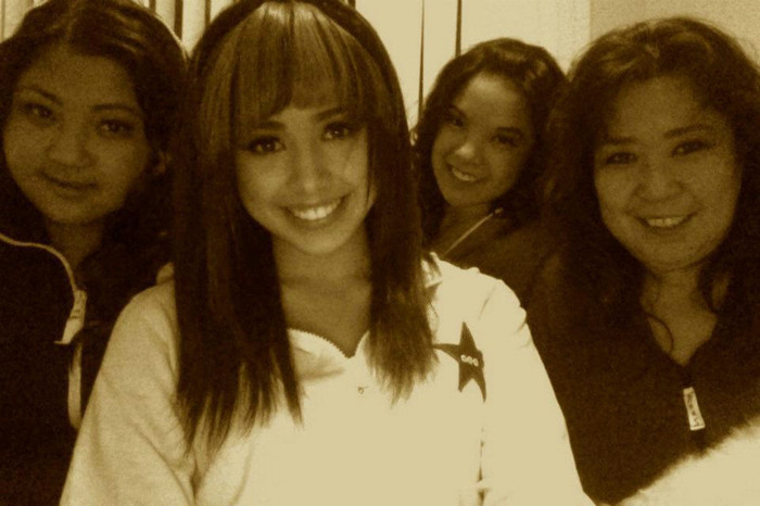 386360_117209011729017_100003197578145_92859_56683766_n - jasmine V 2