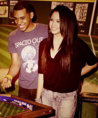 388611_117217518394833_100003197578145_92928_1006259657_n - jasmine V 2