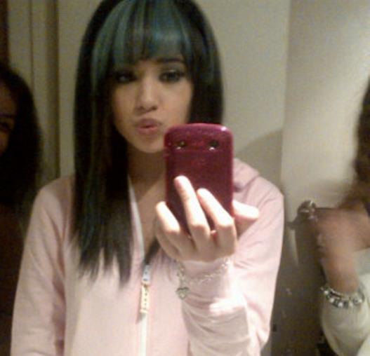 389998_117089625074289_100003197578145_92219_403016196_n