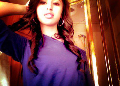 391970_117234241726494_100003197578145_93056_217878917_n - jasmine V 2