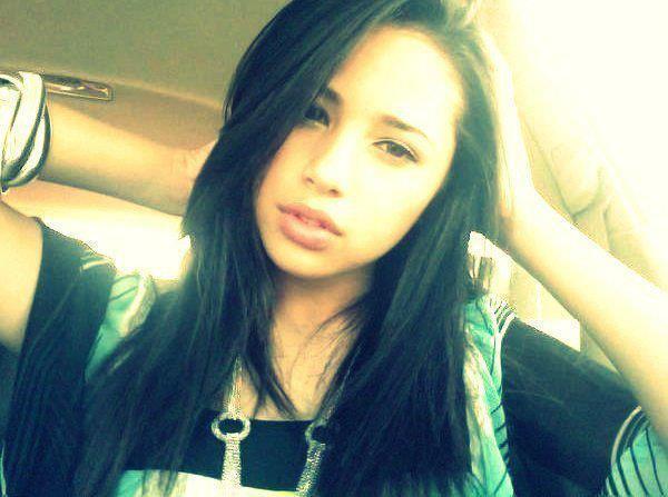 393339_117233925059859_100003197578145_93052_347581232_n - jasmine V 2
