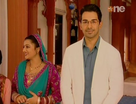 253edb2c51dc8c7729cc_37 - GEET - Hui Sabse Parayi - Caps