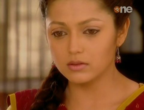 253edb2c51dc8c7729cc_41 - GEET - Hui Sabse Parayi - Caps