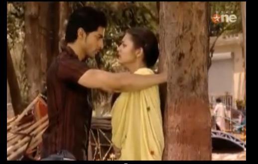 1 (7) - GEET - Hui Sabse Parayi - Caps