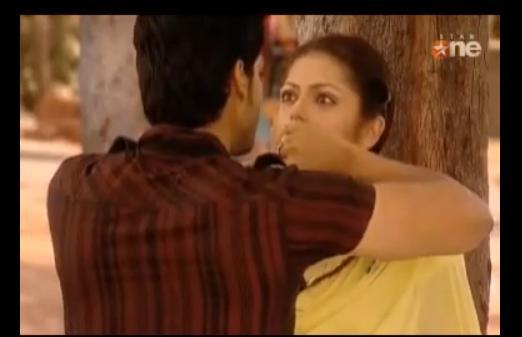 1 (19) - GEET - Hui Sabse Parayi - Caps